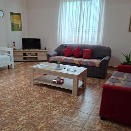 Jozi Kaiser Apartment 1 Драч Екстериор снимка