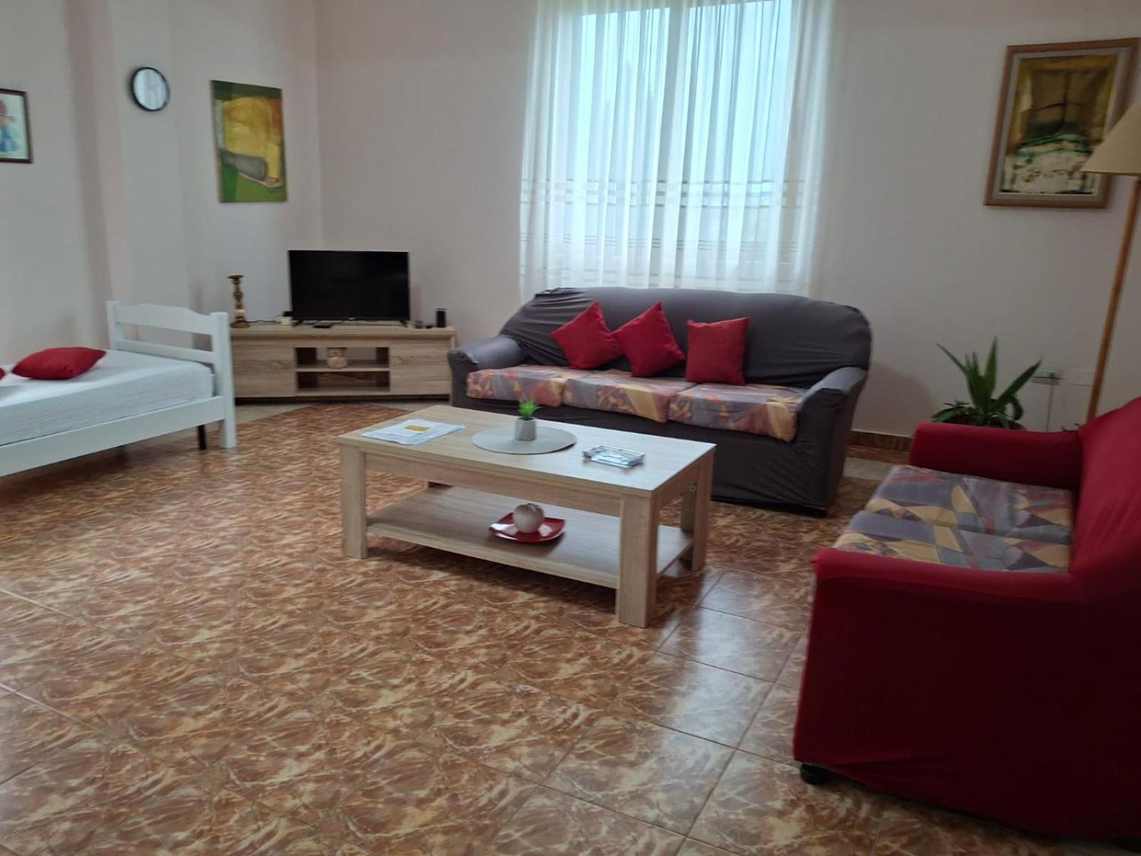 Jozi Kaiser Apartment 1 Драч Екстериор снимка