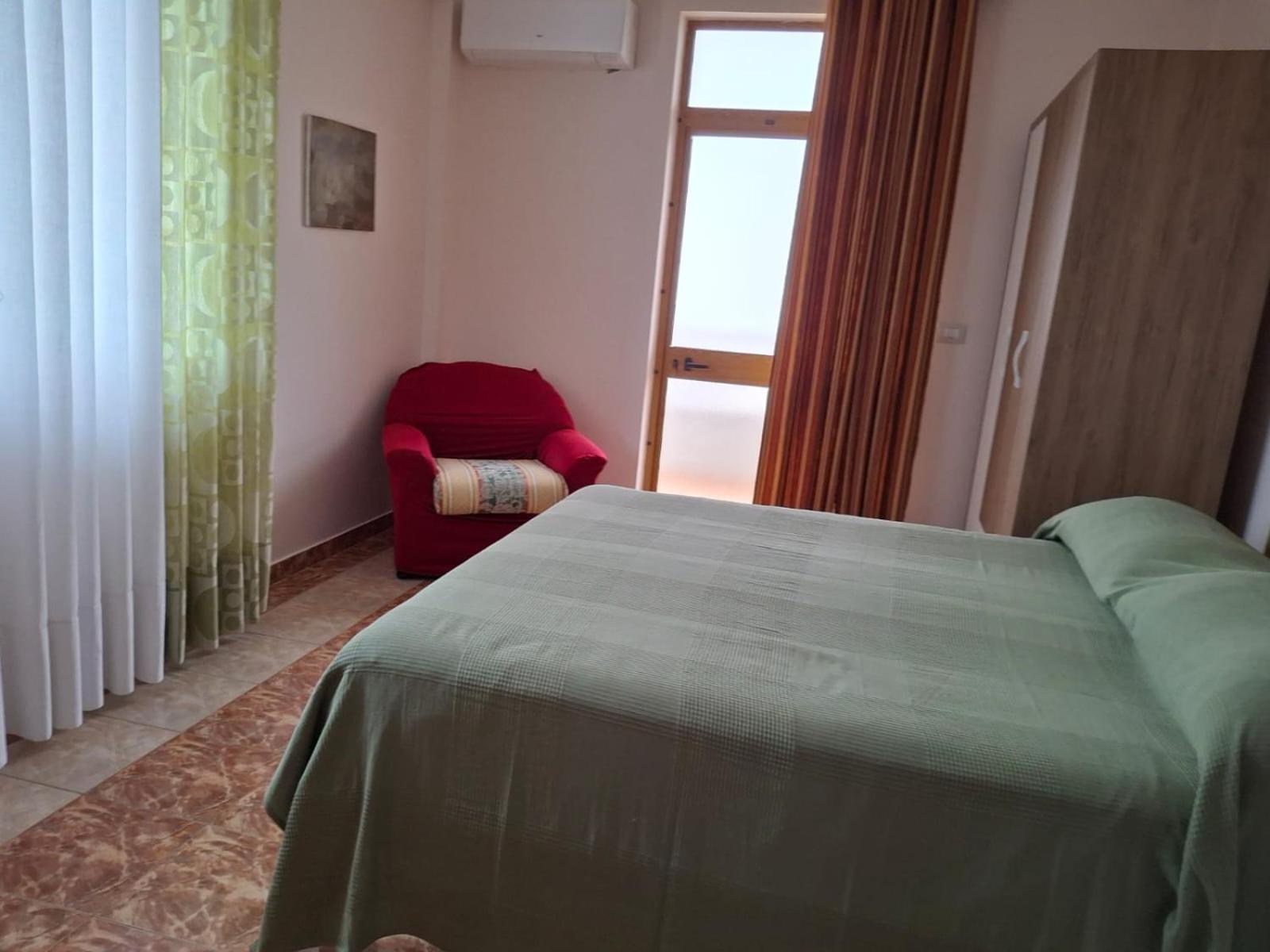 Jozi Kaiser Apartment 1 Драч Екстериор снимка